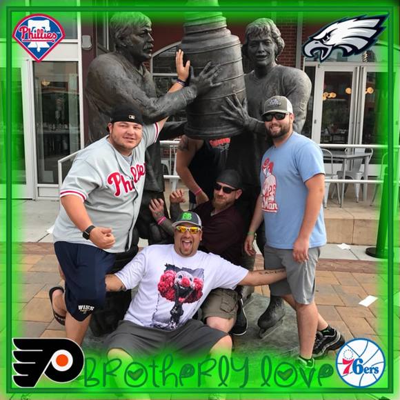 Meet your Posher, Dino - Picture 1 of 8